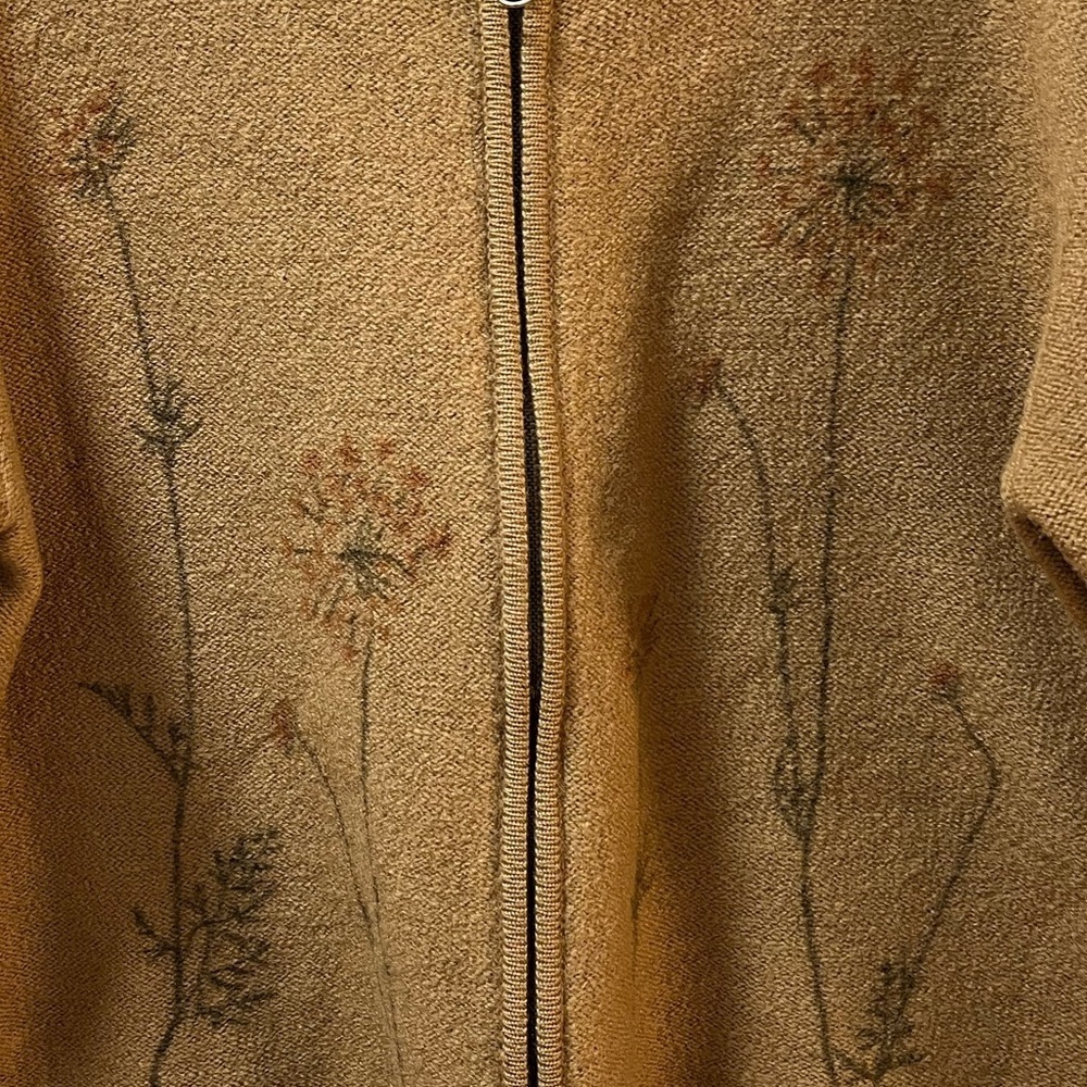 SIGNATURE SPORTS Camel Wool Zip Cardigan Floral Motif Size L - Picture 5 of 10